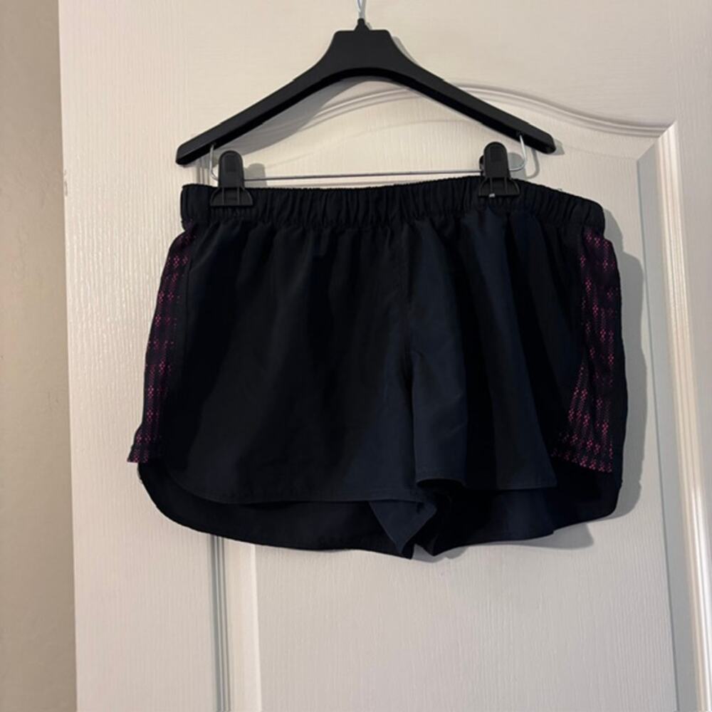 Women's Black and Pink Champion Running Shorts SZ XL